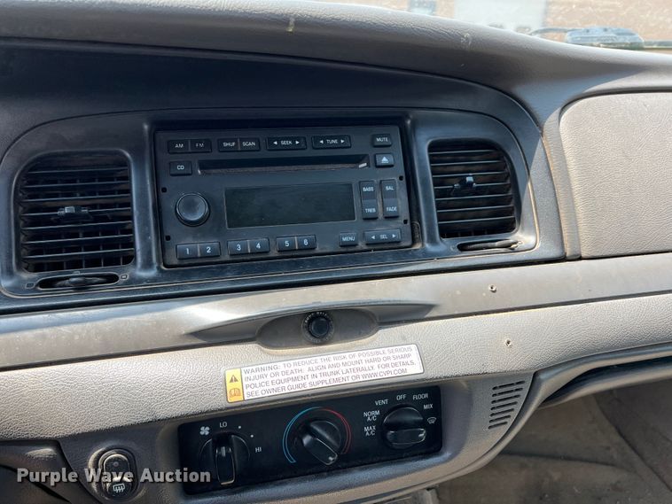 image for item DR1424 2010 Ford Crown Victoria Police Interceptor