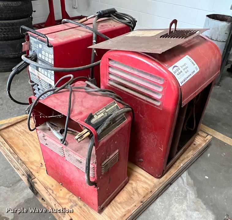 image for item DR1427 (3) welders