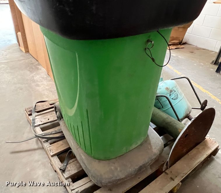 image for item DR1428 Tools