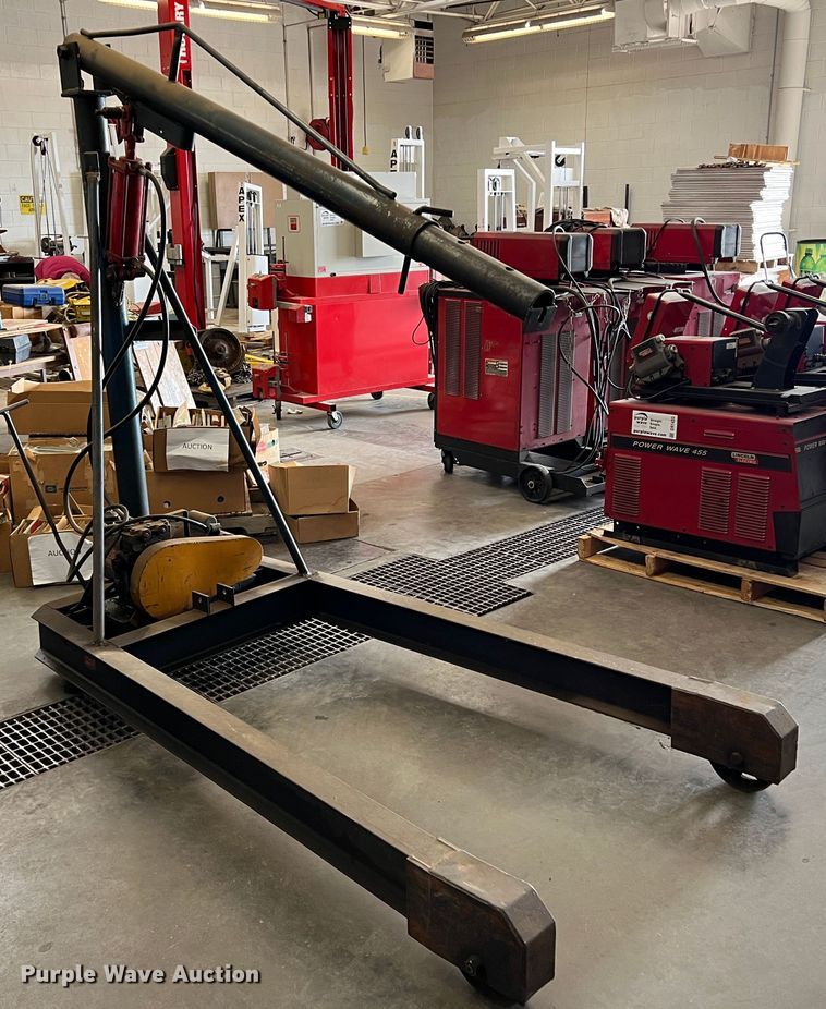 Lincoln Walker J817 engine hoist in Liberal, KS Item DR1434 sold