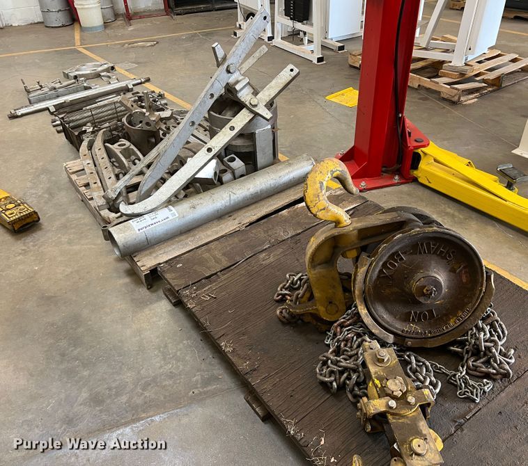 image for item DR1436 Shaw-box  hoist