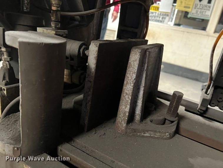 image for item DR1448 Wilton 7020  bandsaw