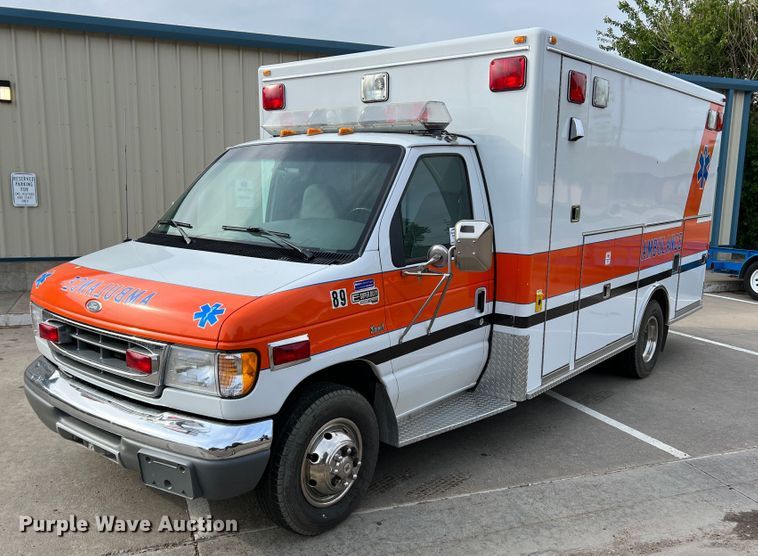 image for item DR1524 1998 Ford E450 Super Duty  ambulance