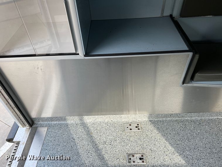 image for item DR1524 1998 Ford E450 Super Duty  ambulance