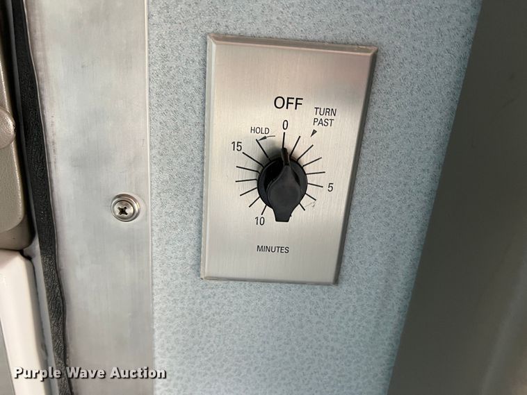 image for item DR1524 1998 Ford E450 Super Duty  ambulance