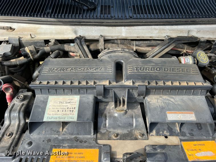 image for item DR1524 1998 Ford E450 Super Duty  ambulance