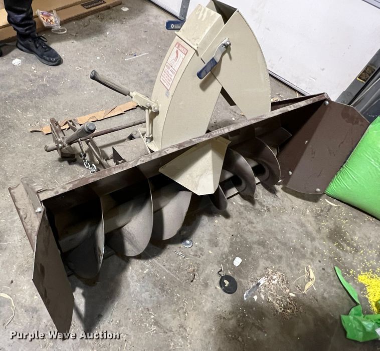 image for item DR1529 Grasshopper 412  snow blower