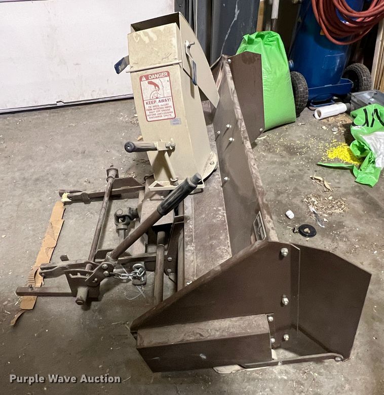 image for item DR1529 Grasshopper 412  snow blower