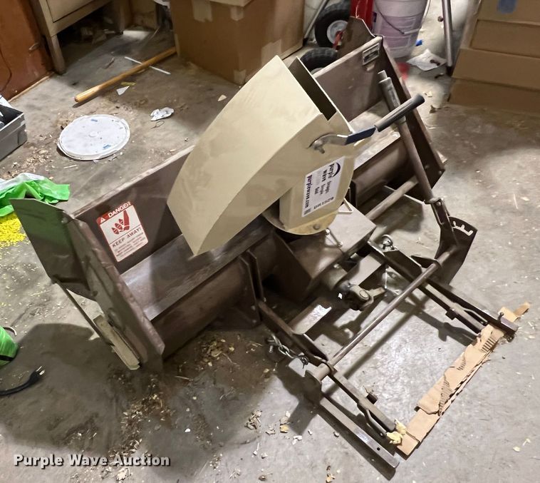 image for item DR1529 Grasshopper 412  snow blower