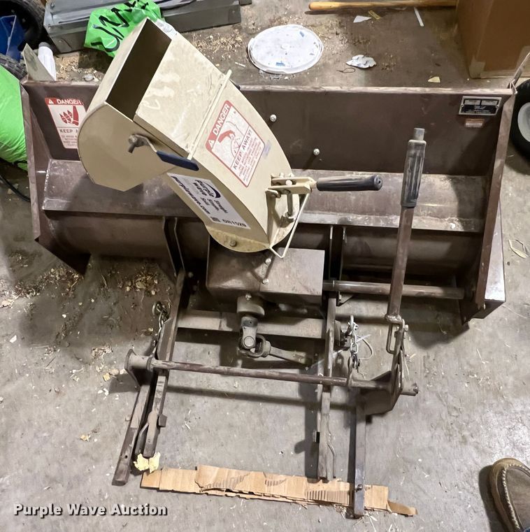 image for item DR1529 Grasshopper 412  snow blower