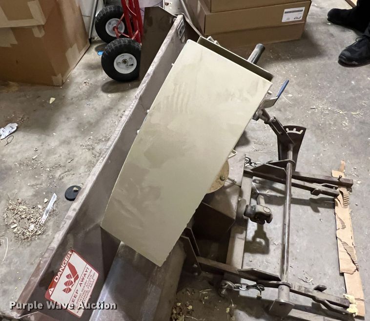 image for item DR1529 Grasshopper 412  snow blower