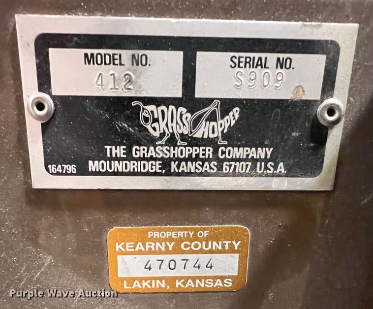 image for item DR1529 Grasshopper 412  snow blower