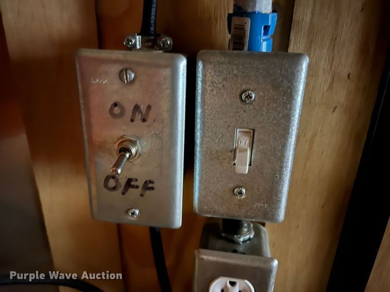 image for item DR1530 2004 Pacer CS716TA2  enclosed cargo trailer