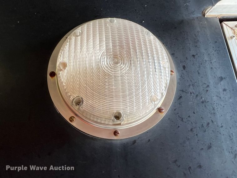 image for item DR1530 2004 Pacer CS716TA2  enclosed cargo trailer