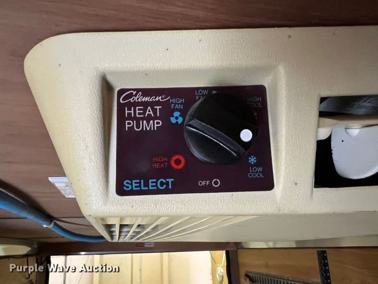 image for item DR1530 2004 Pacer CS716TA2  enclosed cargo trailer