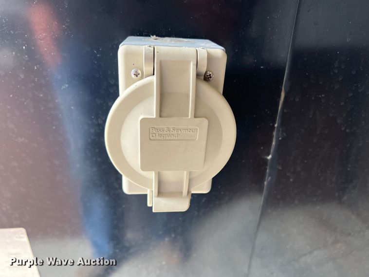 image for item DR1530 2004 Pacer CS716TA2  enclosed cargo trailer