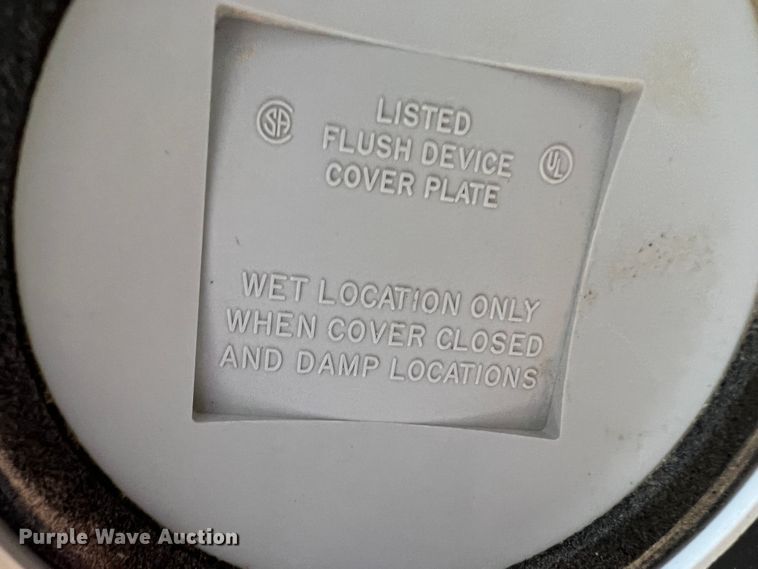 image for item DR1530 2004 Pacer CS716TA2  enclosed cargo trailer