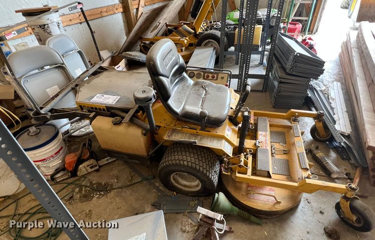 image for item DR1532 Walker MTGHS  ZTR lawn mower