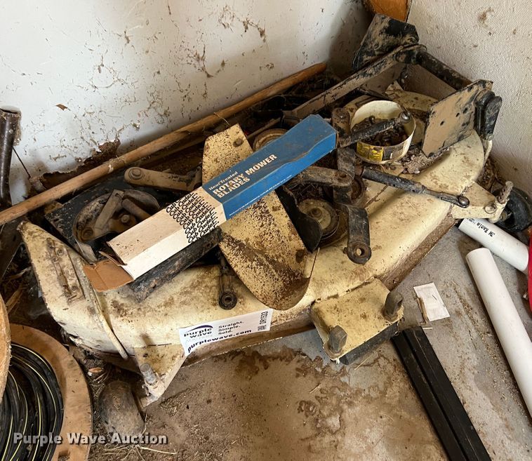 image for item DR1533 Club Cadet  mower deck