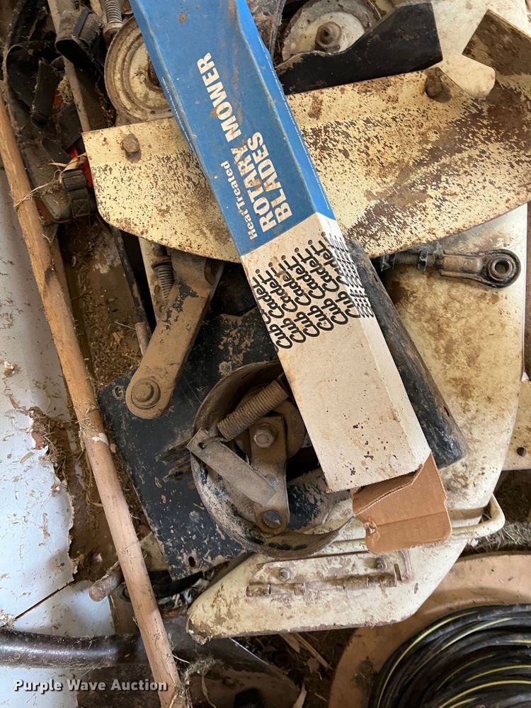 image for item DR1533 Club Cadet  mower deck