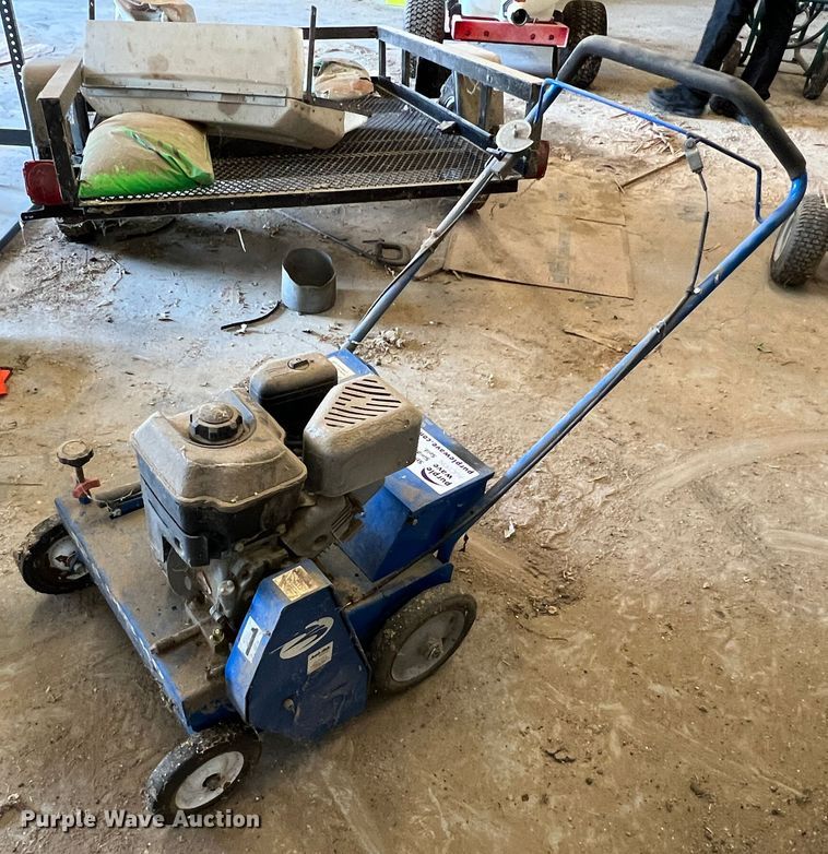 image for item DR1534 Blue Bird P185BDS  seeder