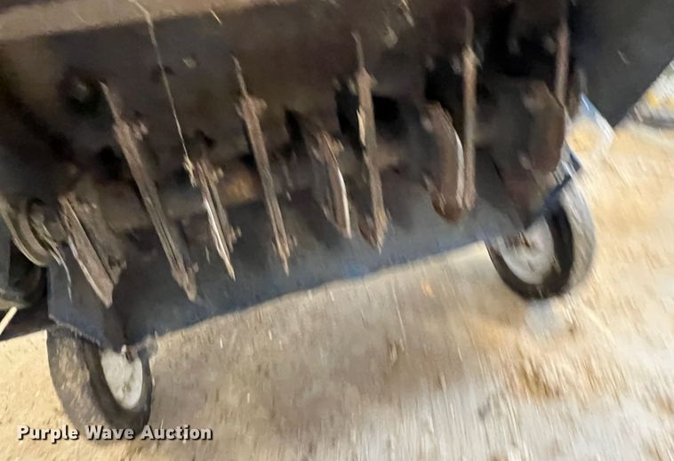 image for item DR1534 Blue Bird P185BDS  seeder