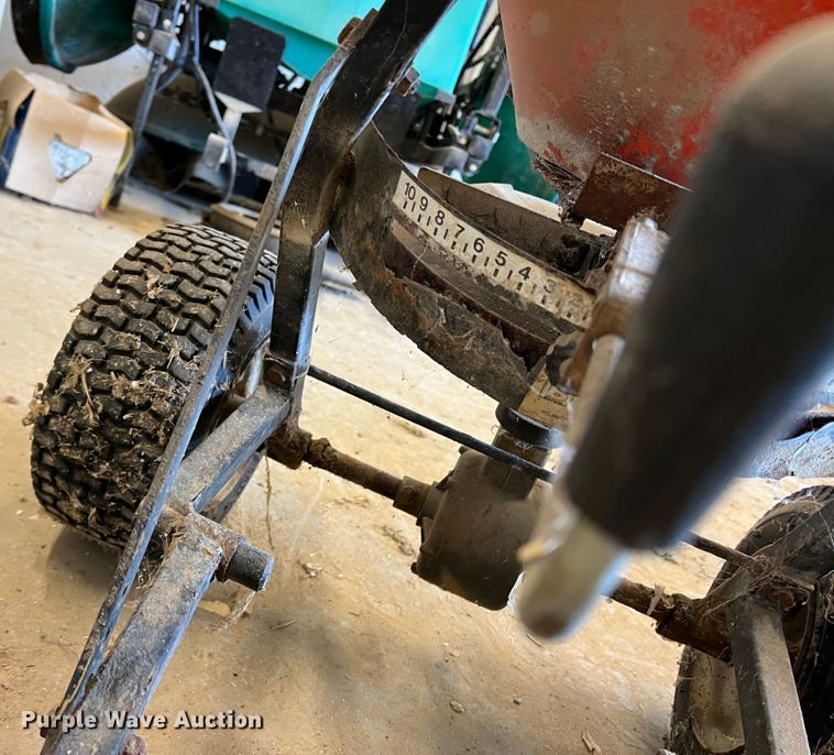 image for item DR1535 Befco 103  spreader