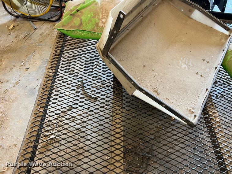 image for item DR1536 2011 Carry On  utility trailer