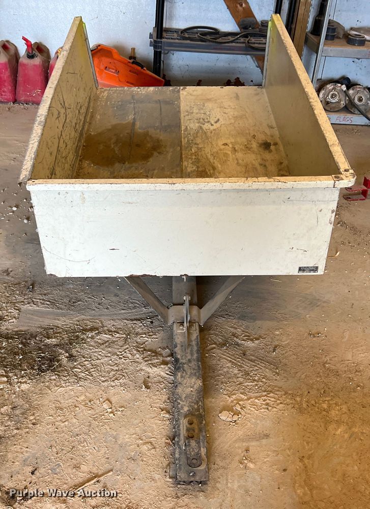 image for item DR1542 Club Cadet  lawn cart