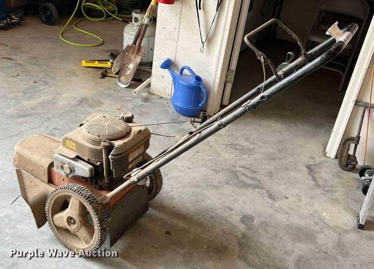 image for item DR1543 Husqvarna HU625WT  string trimmer