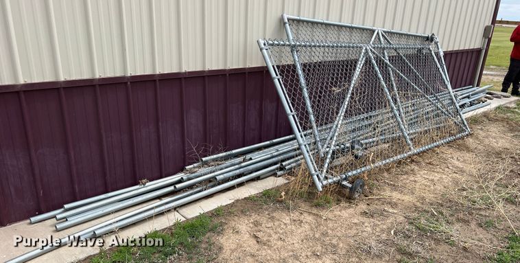 image for item DR1544 Chain link fence