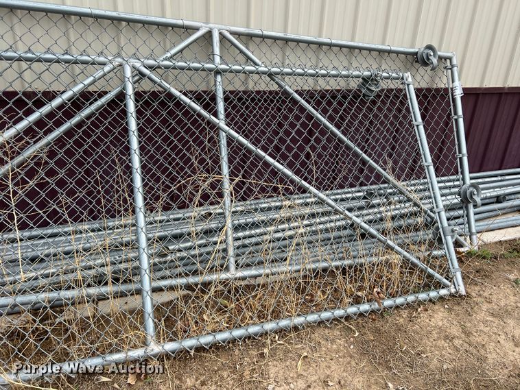 image for item DR1544 Chain link fence