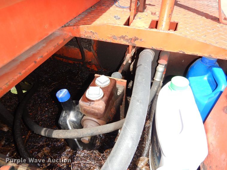 image for item DT9787 1971 Ingram 92800  pneumatic roller