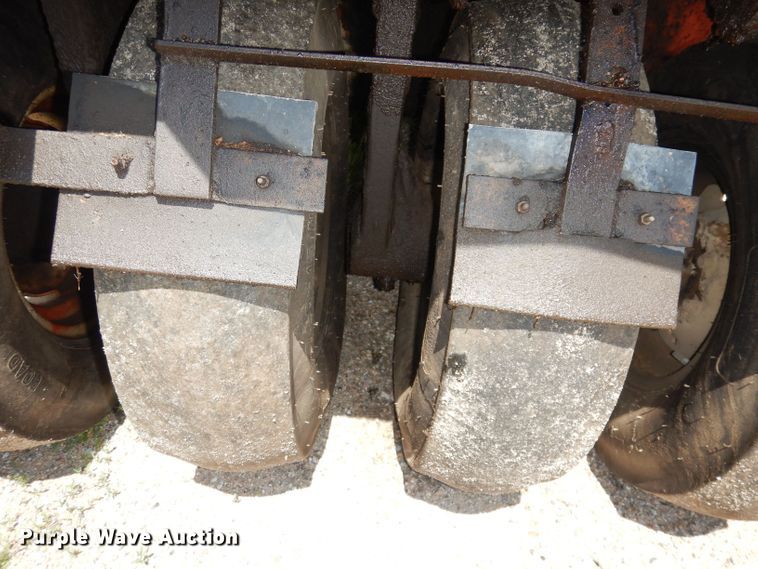 image for item DT9787 1971 Ingram 92800  pneumatic roller