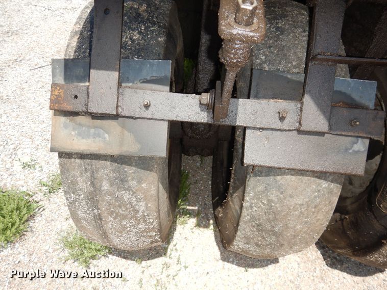 image for item DT9787 1971 Ingram 92800  pneumatic roller