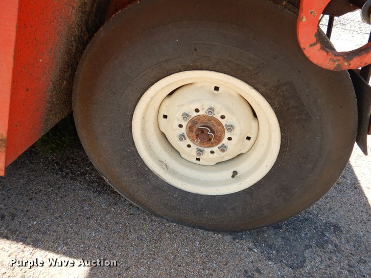 image for item DT9787 1971 Ingram 92800  pneumatic roller