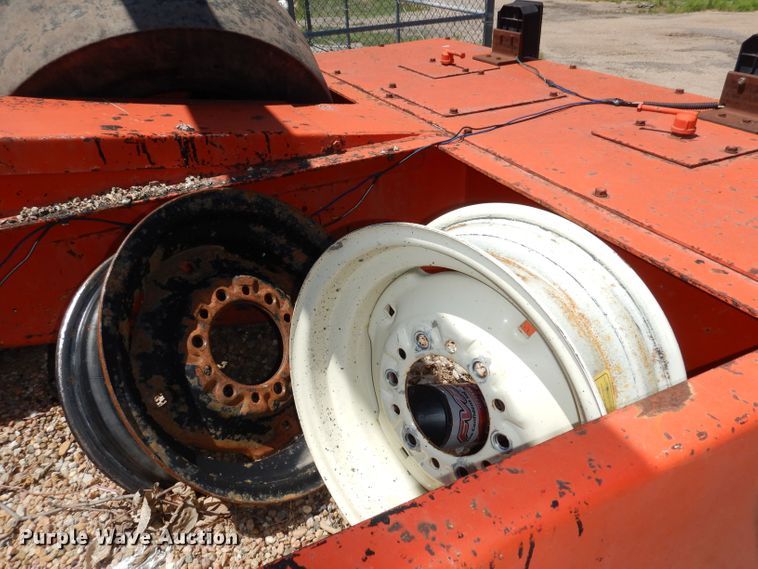 image for item DT9787 1971 Ingram 92800  pneumatic roller