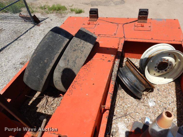 image for item DT9787 1971 Ingram 92800  pneumatic roller