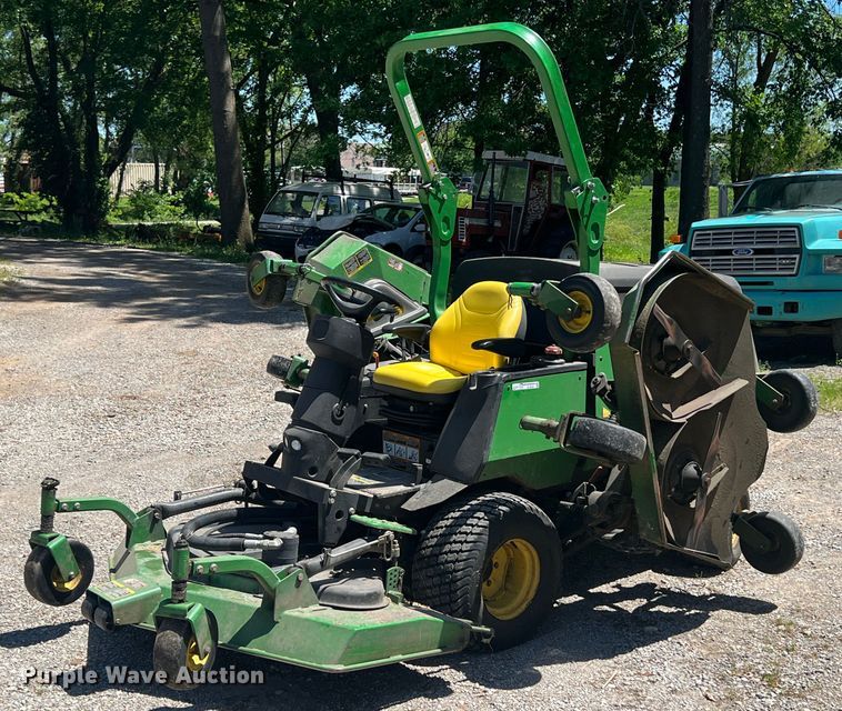 image for item HL9030 John Deere 1600 Turbo Series II  lawn mower