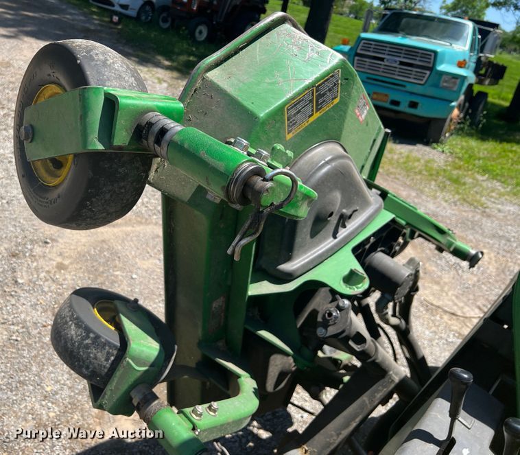 image for item HL9030 John Deere 1600 Turbo Series II  lawn mower