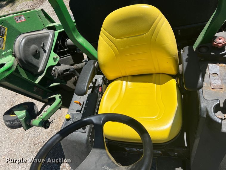 image for item HL9030 John Deere 1600 Turbo Series II  lawn mower