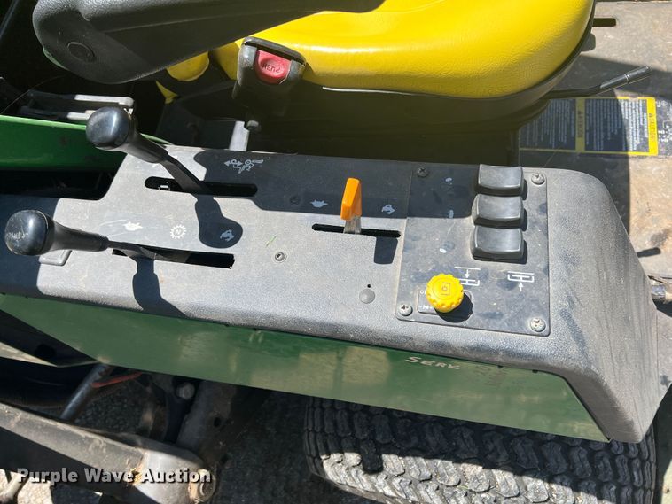image for item HL9030 John Deere 1600 Turbo Series II  lawn mower