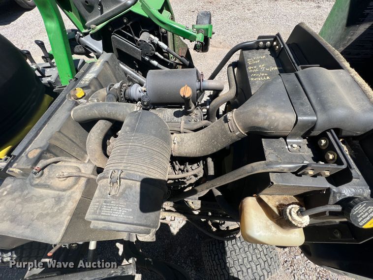 image for item HL9030 John Deere 1600 Turbo Series II  lawn mower