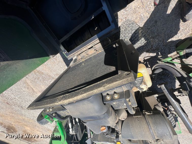 image for item HL9030 John Deere 1600 Turbo Series II  lawn mower