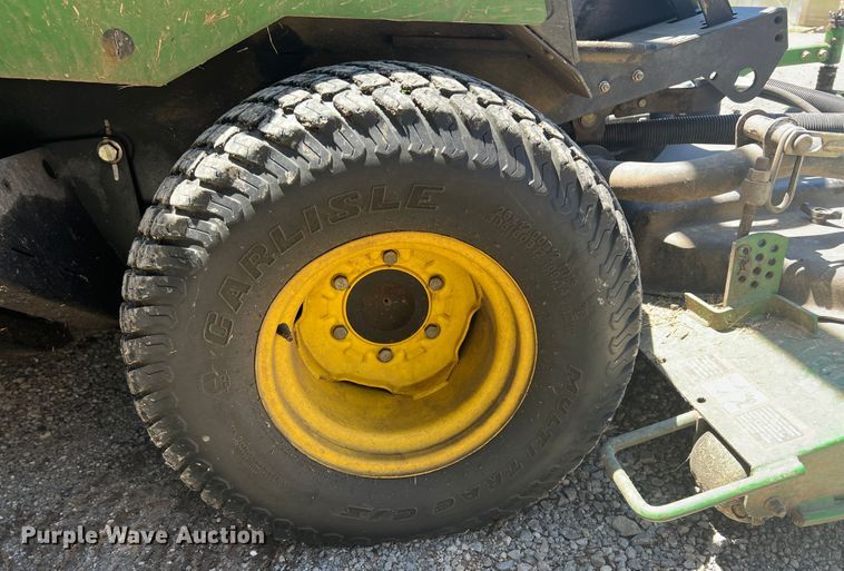 image for item HL9030 John Deere 1600 Turbo Series II  lawn mower
