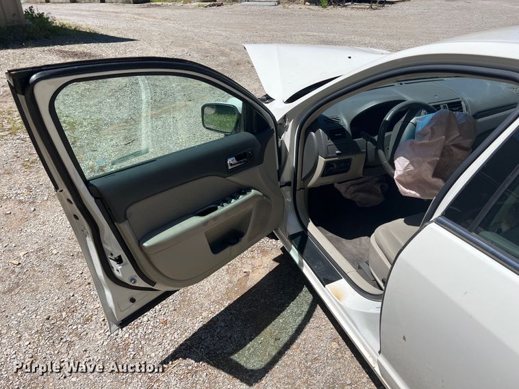 image for item HL9032 2012 Ford Fusion