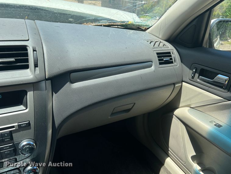 image for item HL9032 2012 Ford Fusion