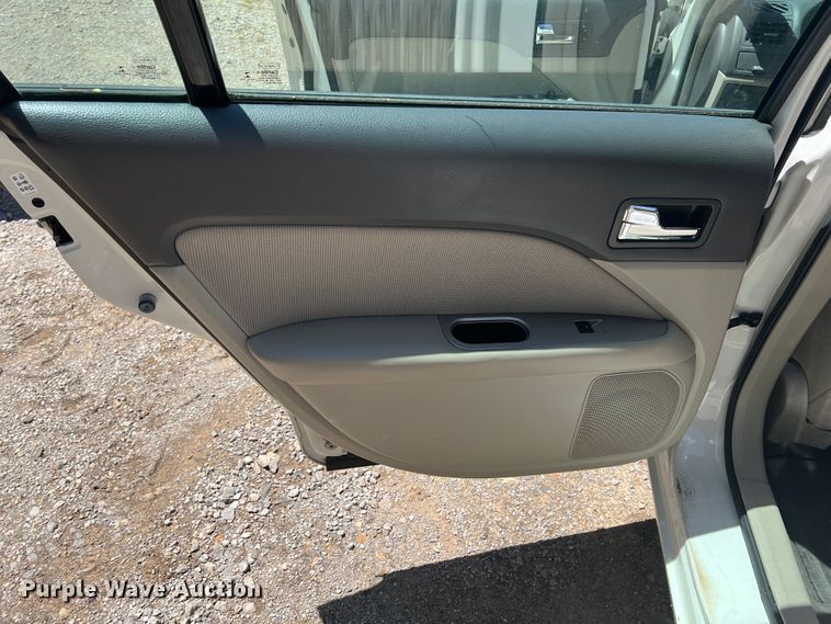 image for item HL9032 2012 Ford Fusion