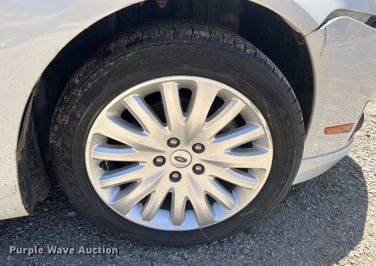 image for item HL9032 2012 Ford Fusion