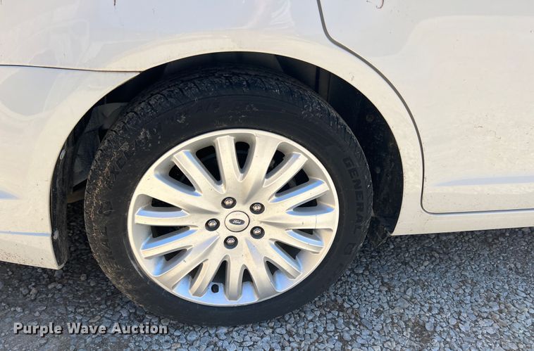 image for item HL9032 2012 Ford Fusion